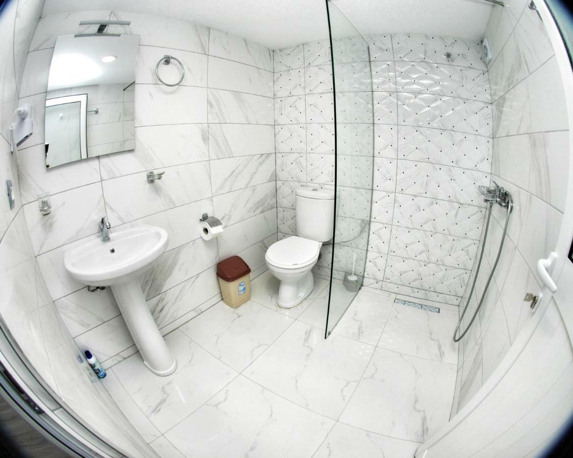 Bebi Hotel And Apartments Sarande Luaran gambar